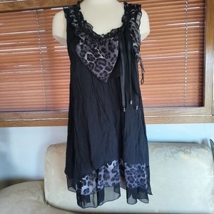 Pretty Angel cheetah & black sleeveless blouse